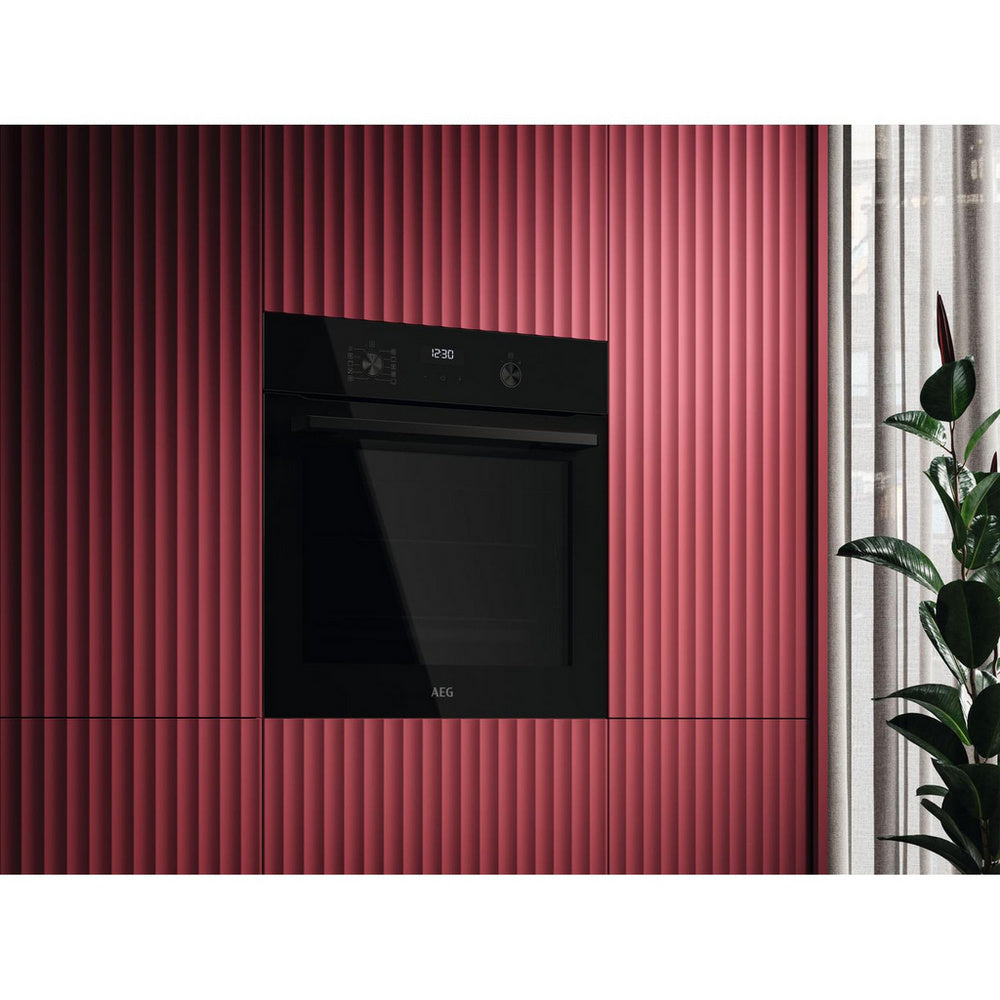 AEG Series 5000 OU5AB20XK SurroundCook Built In Electric Single Oven Black
